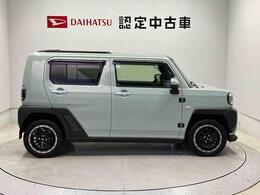 車両右側面からの写真になります。車をご覧になりたい時はお気軽に最寄りの店舗へご相談下さい。