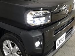 【LEDヘッドライト】ディスチャージヘッドライト（HID）と同等の明るさで、夜道や雨天走行が明るく視界良好！！　フォグライトも装備で、安心感さらにUPです♪安心ドライブを楽しんで下さい♪