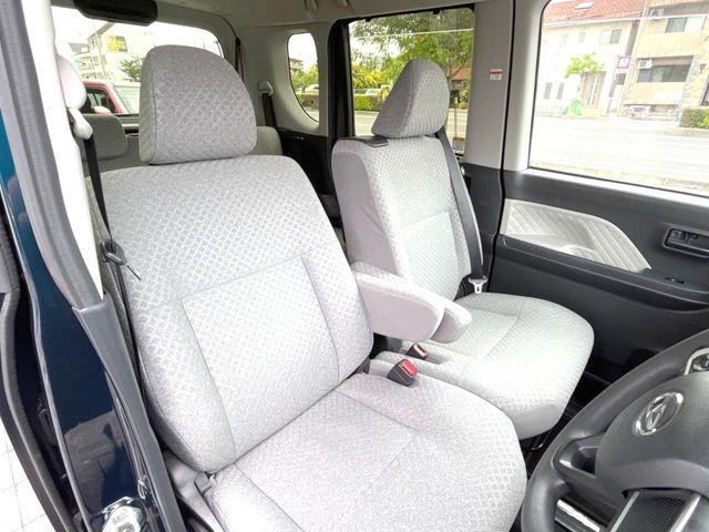 弊社では、全車『修復歴なし』のお車のみ取り扱っております。専任バイヤーによる厳選した仕入れの後、入庫後の車両チェックを行い、ネクステージが認定した高品質な中古車をご提供しております。