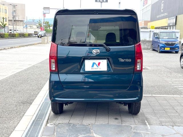 お車を安心してお乗りいただく為には、足回りの定期点検が欠かせません。サービスサポート（有償保証）では無料点検もご提供しており、安心のカーライフをお過ごしいただけるサポート体制が整っています。