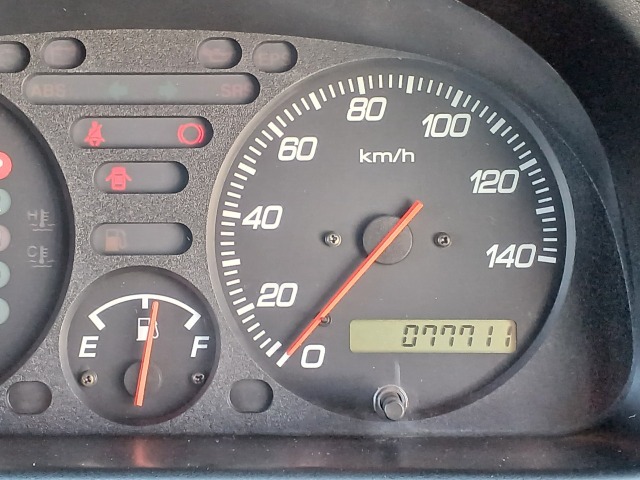 走行キロ数は77,111kmです