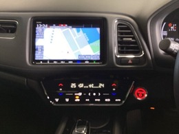 ナビゲーションはフルセグTV、インターナビ対応のGathers純正メモリーナビを搭載しています。Bluetoothオーディオ機能がありますので、スマートフォンなどの音楽も再生できます。