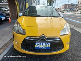 中古車に付き、外装傷が多少ございますが、ご了承下さい。