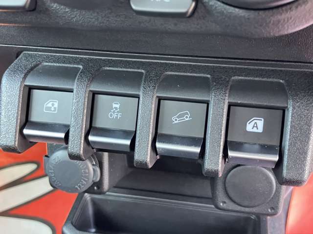 当店の在庫展示車はもちろん、グループ全店の在庫車の中から、ご希望に合ったお車をご提案させて頂きます。