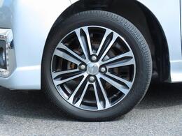 足元を引き締めて魅せるアルミホイールを装着☆