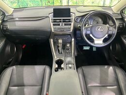 グループ総在庫数約30，000台！！全国の系列店からメーカー・車種問わずご紹介出来るので、あなたにピッタリのお車が見つかるはずです♪まずはお問い合わせ下さい☆