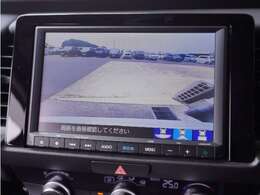 ◆バックカメラ◆リバースにするだけで映ります、後方の安全確認や、狭い駐車場での車庫入れ、雨の日や夜間など視界の悪い時に便利です！安全にバックする為には欠かせない装備です。