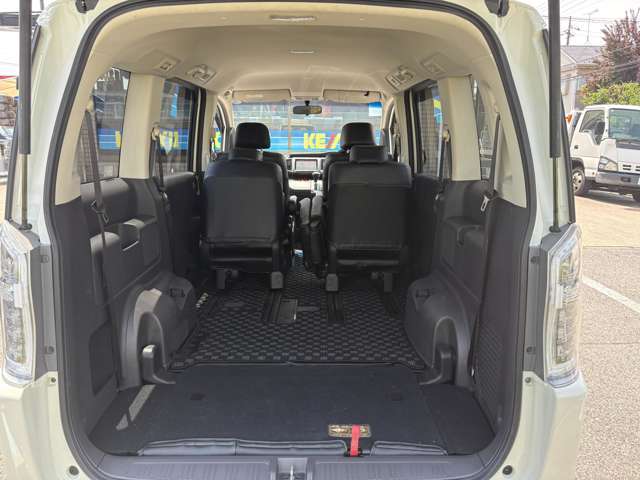 遠方の方でもお安くご納車費用を抑えさせて頂きます♪また店頭でご納車させて頂く事が出来れば県外登録費用は不要です♪詳細はお気軽にお問い合わせ下さい☆