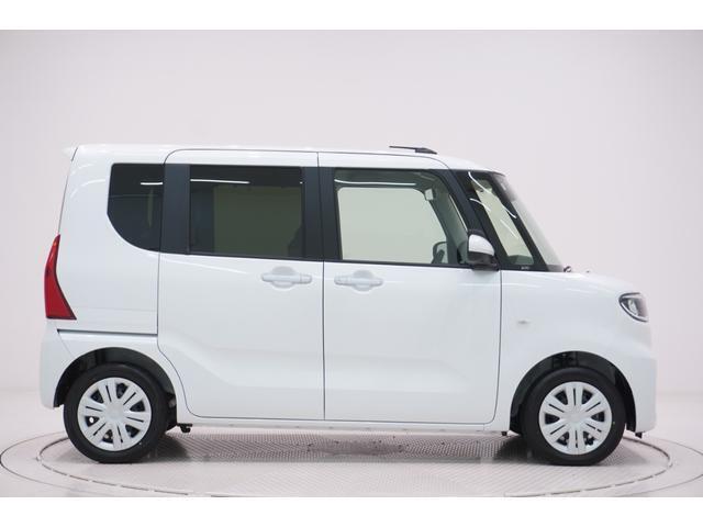 県内13店舗にて常時500台以上ダイハツ車を展示中です。見て、触って、納得のいく一台をぜひ見つけてください。