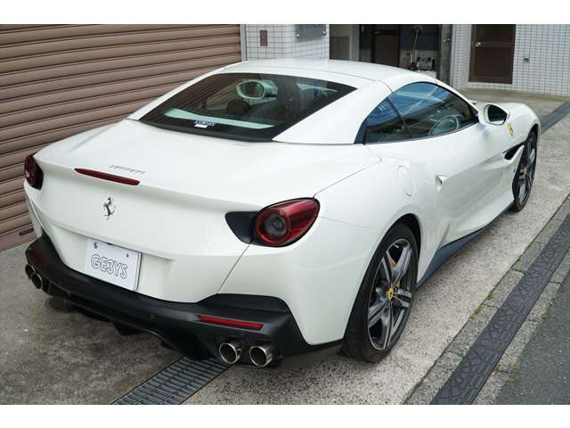 ■スクーデリア・フェラーリフェンダー・エンブレム■マグネライド・デュアルモード・ショックアブソーバー・システム■リアパーキングカメラ　お気軽にお問い合わせ下さい→03（6432）7522