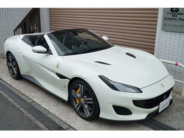 各メーカーのアルミホイール・エアロ・ローダウン・ナビ・オーディオ・インターフェイス・モニター・スピードレーダー、ドライブレコーダーの取付や加工などカスタム専属スタツフがご提案させて頂きます。