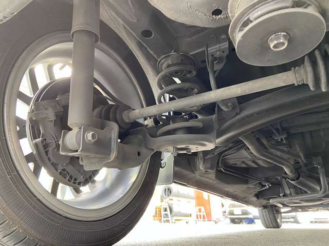 他店在庫の取寄せ陸送費は一部車両を除き頂いておりません。　品質にこだわった関東仕入れ！低走行の高品質車だけを仕入れております。ボディの綺麗さはもちろん東北地方特有の下廻りのサビなどもない車両をご案内！