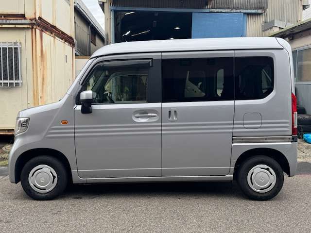 弊社販売車両は、全車【1か月】または【1,000km】の保証つきでの販売でございます！なにか不具合やトラブル等ございましたらいつでもご連絡くださいませ！