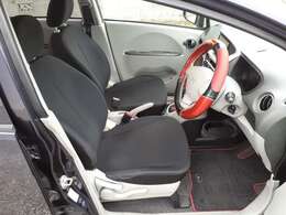 シンプルな内装のお車になりますので難しい操作等必要なくお乗りできるかなと思います。