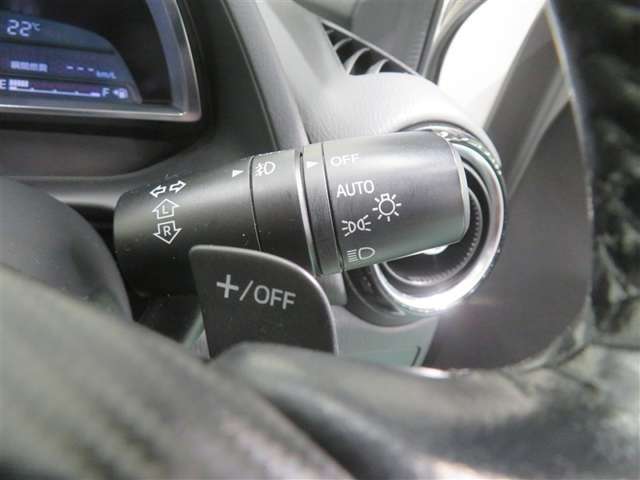 パドルシフトは、ハンドルから手を離さずにシフト操作ができ、スポーティな走りを楽しめる装備です！