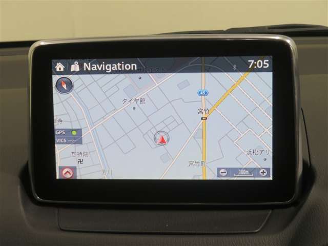 搭載のカーナビ（純正メモリーナビ）が、快適なドライブをサポートします。