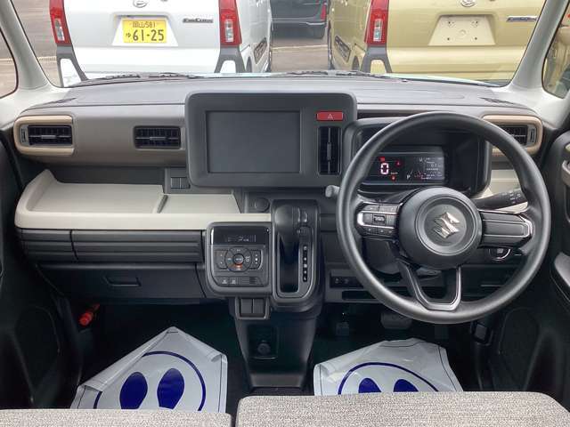 ☆弊社の整備工場には国家資格を持った整備士が多数在籍しております。また、軽自動車だけでなく普通車や外車の整備も実施しておりますのでご購入いただいたお車だけでなくご家族のお車の整備もお任せください☆