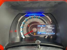 外装はお洒落なオレンジとガンメタリックツートンカラーになります♪