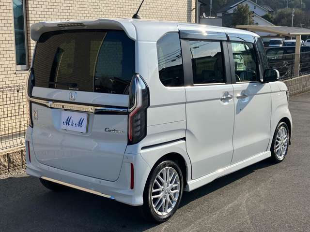 全車保証付販売ですのでご安心下さい。詳細はスタッフまで・・。