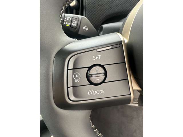 アクティブクルーズコントロール（ACC）搭載！設定した速度を基準として、一定の車間距離を自動で維持してくれる機能です！