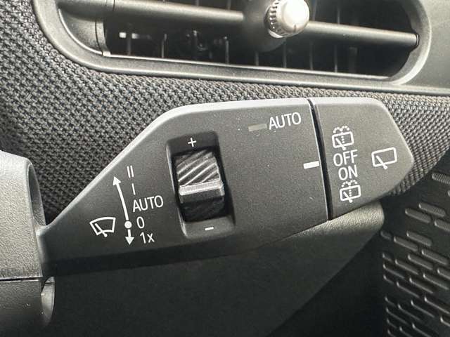 オートワイパーも装備されています！