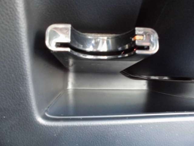 お車の事ならお任せ下さい。セダン＆1BOXカーを中心に展示中です。高価買取も実施中。お電話お待ちしております！