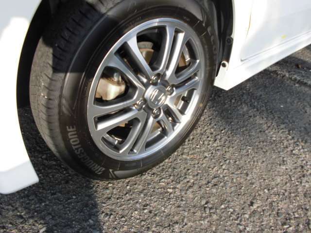 軽自動車から1BOXカーまで幅広い車種を取り揃えております。お客様のご来店をスタッフ一同、心よりお待ちしております！