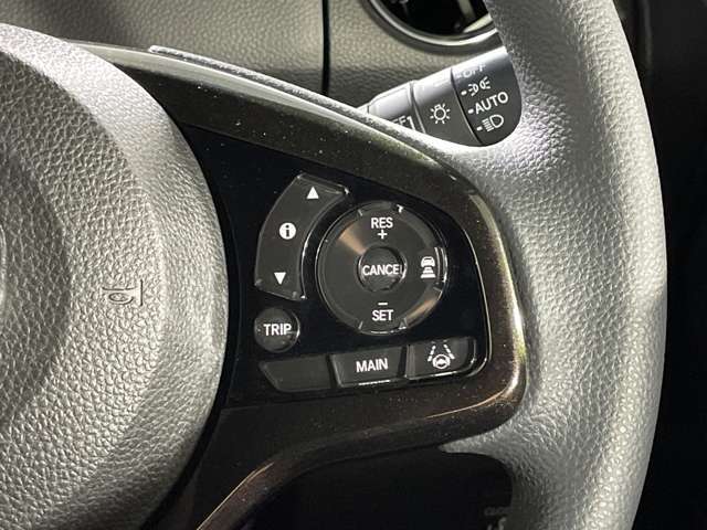 【運転席操作部】快適なドライブを楽しむための機能が装備されています！運転席から触れるので、使いやすいです！除菌プランいれていただくと、さらに清潔で安心していただけます！