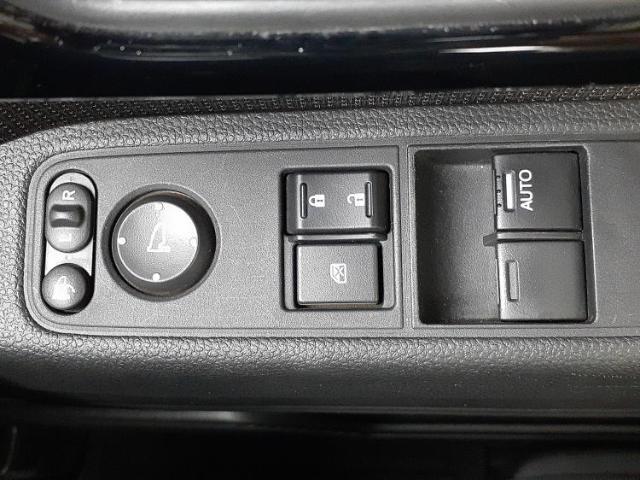 お車に合わせて無料保証以外にも、保証範囲、期間、距離を拡充させた有料保証もご用意しております！中古車の購入が初めてで不安・・・というお客様もご安心ください！