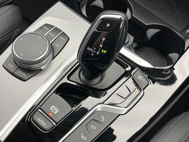 ●シフトノブの使用感も少なく、良好な状態です。