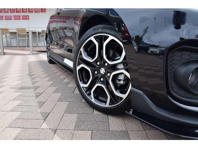 ●全車AISによる厳しい査定を受けた高品質車のみを販売させていただいております。認定の受けられない車両、修復有車は、販売することが出来ませんのでご安心下さい。