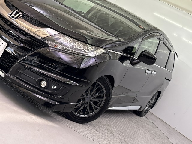 平成27年式のオデッセイアブソルート入庫！！ホンダセンシング搭載車！！無限フルエアロ！！純正フリップダウンモニター！！純正メモリーナビ！！全周囲カメラ！！純正ドライブレコーダー！！ETC！！