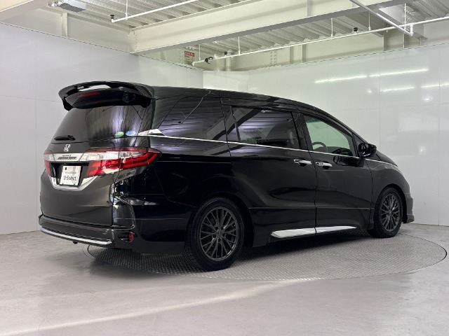 平成27年式のオデッセイアブソルート入庫！！ホンダセンシング搭載車！！無限フルエアロ！！純正フリップダウンモニター！！純正メモリーナビ！！全周囲カメラ！！純正ドライブレコーダー！！ETC！！