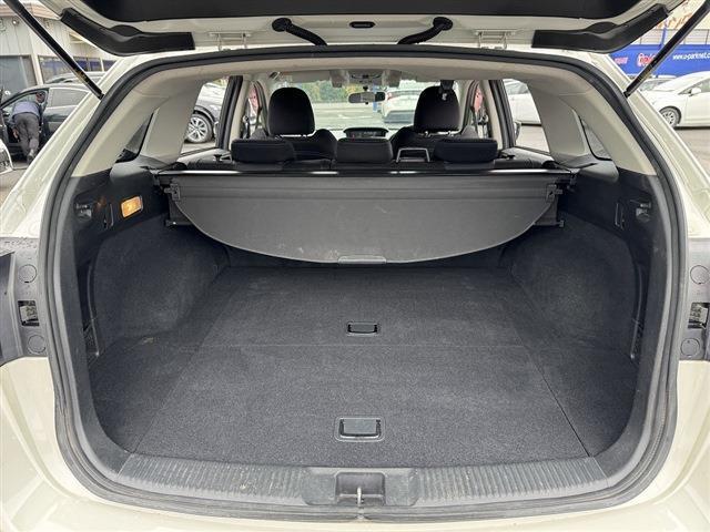 アイサイト・フルセグナビ・バックカメラ・BTオーディオ・ETC・USB・スマキー・パワーシート・LEDヘッドライト・純正18AW・ステアシフト・革ステア・アイドリングストップ・ドアバイザー