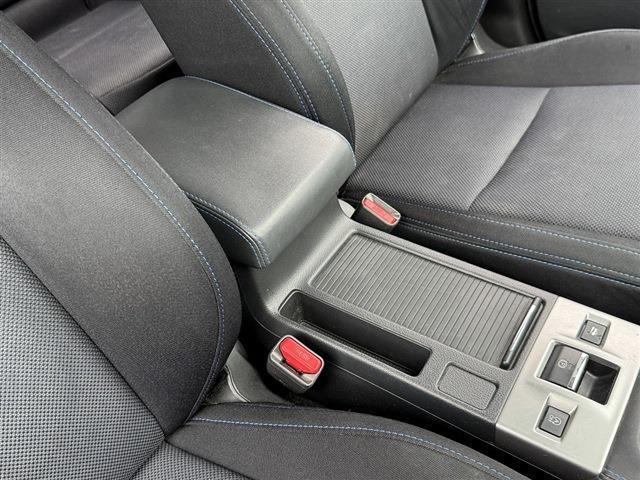 アイサイト・フルセグナビ・バックカメラ・BTオーディオ・ETC・USB・スマキー・パワーシート・LEDヘッドライト・純正18AW・ステアシフト・革ステア・アイドリングストップ・ドアバイザー