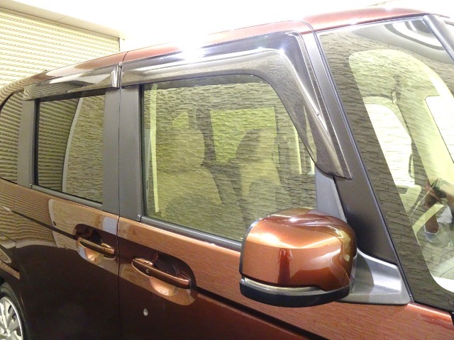 ドアバイザー＆ドアミラーウィンカー付きです♪