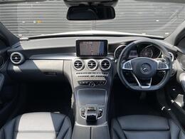 LIBERALAは、輸入車選びの新たなスタイルを提案するインポート・セレクト・ブランドです。オーナー様となる方がクルマから直接感じる感性を第一にした、最良の一台との出会いをコーディネートいたします。