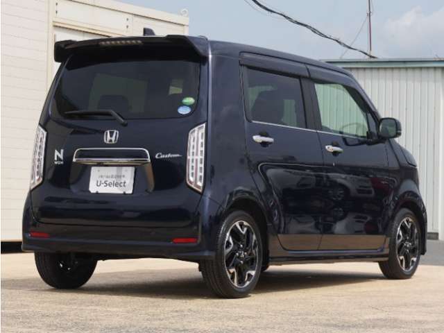 お立ち寄りいただく際は、事前にご連絡をお願いします。お目当てのお車が商談中や売約となることもございます。ご確認いただいてから、お立ち寄りください。