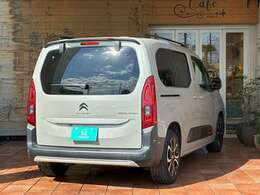 ■電車でお越しの際は、御殿場線長泉納米里が最寄り駅となります。遠方から新幹線をご利用の上お越しの際には、三島駅までお迎えに上がる事も可能です。