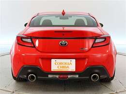 荷物をたっぷり載せて広々ドライビング♪夏でも冬でも、アウトドアやショッピングを思い切り楽しみましょう！