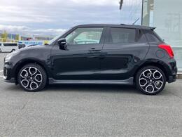 WECARSの在庫ページをご覧いただき誠にありがとうございます！WECARSは「お客様第一」をモットーにお客様のカーライフを全力でサポートいたします！