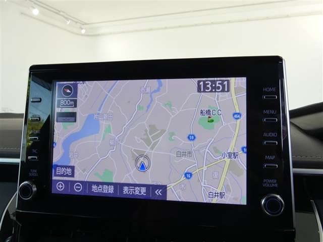 9インチのディスプレイオーディオ装着です。スマホとの通信で様々なサービスが楽しめます。TV視聴にも対応しています。