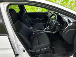 「この車の写真をもっと見たい」「状態が気になる」「この装備はついている？」どんな小さな疑問でもお気軽にお問い合わせください！