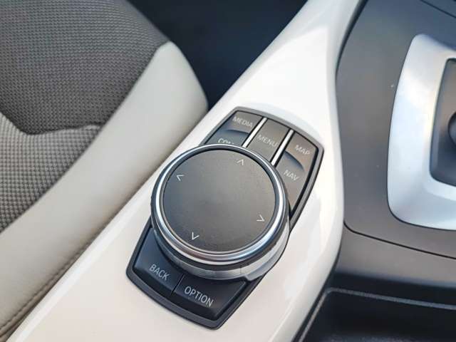 各種、自動車保険も取り扱っております。万が一の時に備えて、お客様に合ったプランをご提案します。