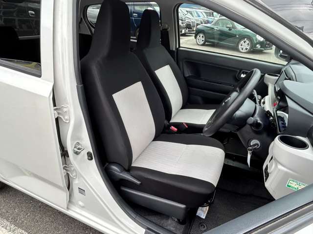 当社店頭買取入庫車！オークション仕入れの中間マージンをカットしたダイレクト販売で高品質車を低価格にてご提供しております！！マージンが省かれる分お得な価格を設定致しました！