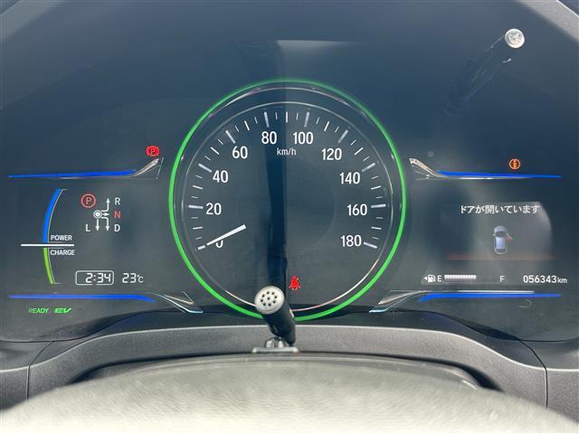 【スピードメーター】メーターがシンプルで見やすく運転しやすいですね！