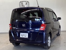 【Honda認定中古車 U-Select】　は3つの安心をお約束します。　1　Hondaのプロが整備した安心。 2　第三者機関がチェックした安心。　3　購入後もHondaが保証する安心。