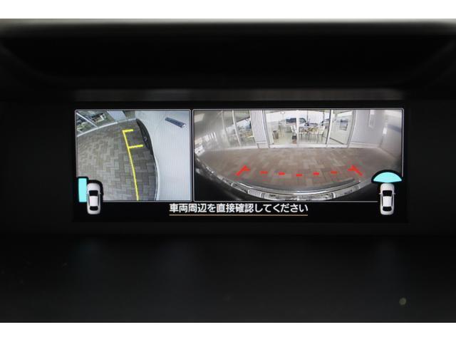 ボタン操作で運転席から見えにくい場所もカメラで確認することができます。死角が減るので運転が苦手な方も安心です。
