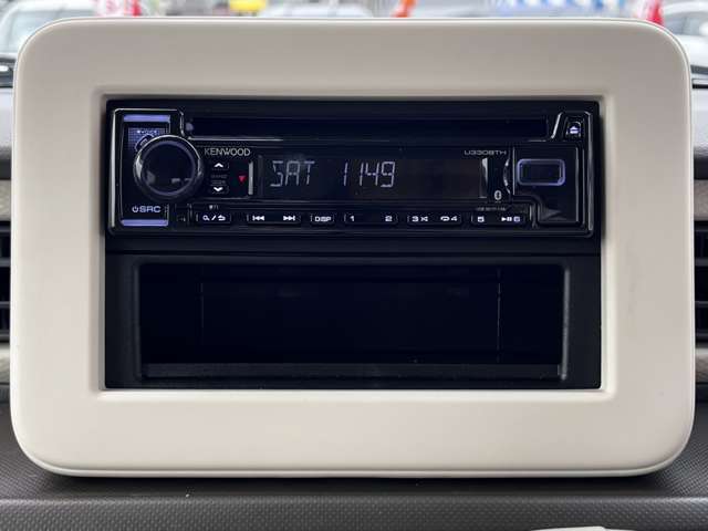 スズキ純正オプション1DINオーディオ　ケンウッドU330BTHを装着していますナビやディスプレイオーディオへの交換もお任せください！