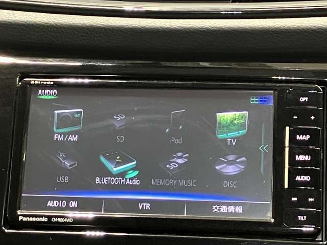 Bluetoothでスマホと接続すれば、好きな音楽を車内でも楽しむことができます♪